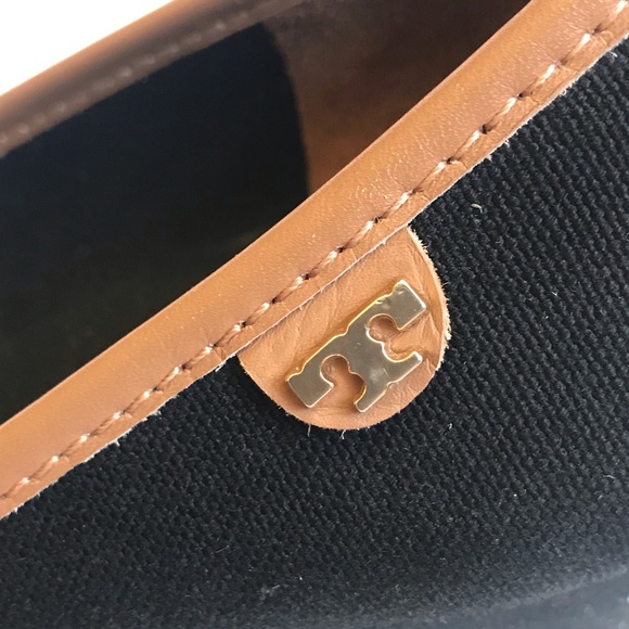 LIKE NEW - TORY BURCH WEDGE HEELS 🖤 - Picture 7 of 7